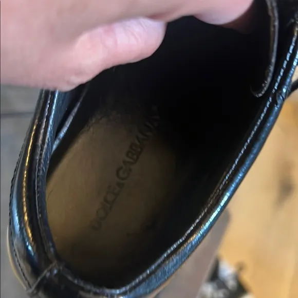 🛑 1 hour sale. Dolce &amp; Gabbana Black and White saddle Shoes (sneakers)