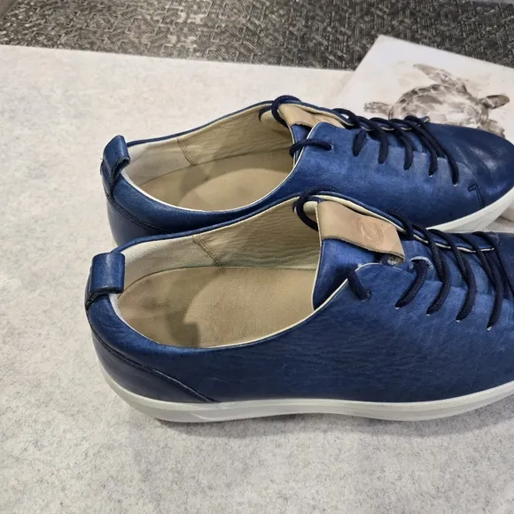 🐢 ECCO Soft 7 Men's Leather Sneaker. Blue Size 11. $170 new.
