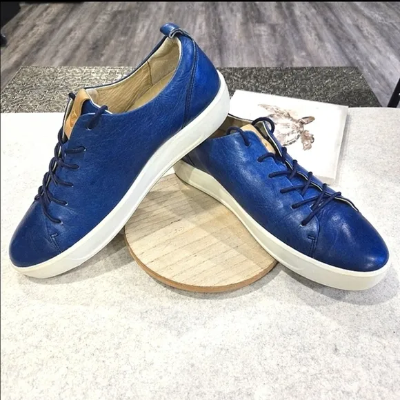 🐢 ECCO Soft 7 Men's Leather Sneaker. Blue Size 11. $170 new.