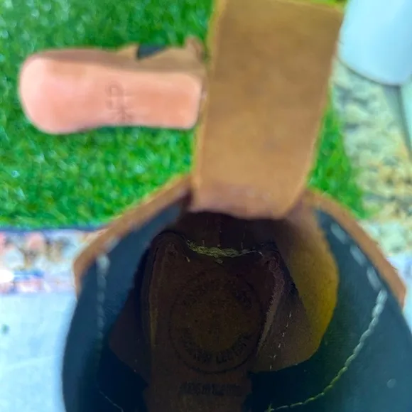 - NEW | Freshly Picked Baby/Toddler SuedeChelsea Boots size 4