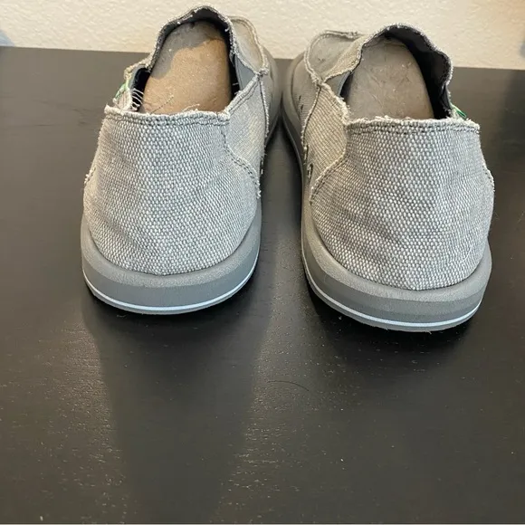 ~ New Sanuk Gray Casual Slip-On Canvas Shoes