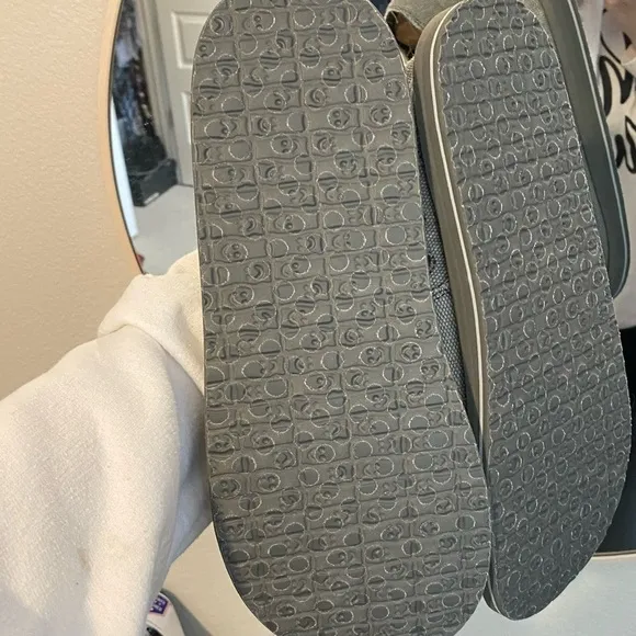 ~ New Sanuk Gray Casual Slip-On Canvas Shoes