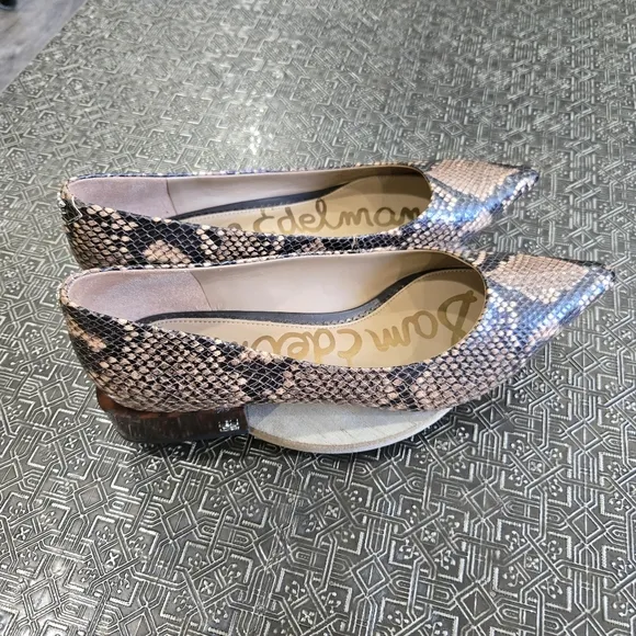 🐢 Sam Edelman Women's Snake Skin Shoe. Size 10 1.5&quot; Heel