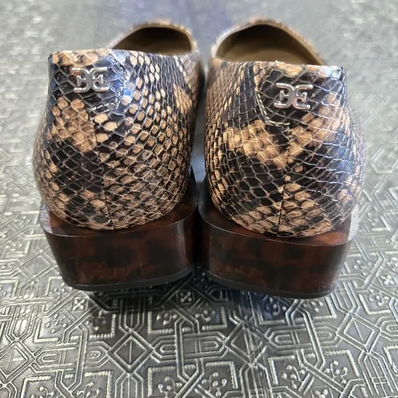 🐢 Sam Edelman Women's Snake Skin Shoe. Size 10 1.5&quot; Heel