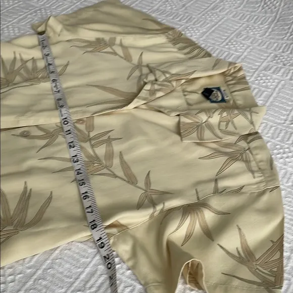 100 % silk Tommy Bahama Leaf Print Shirt and Shorts Set