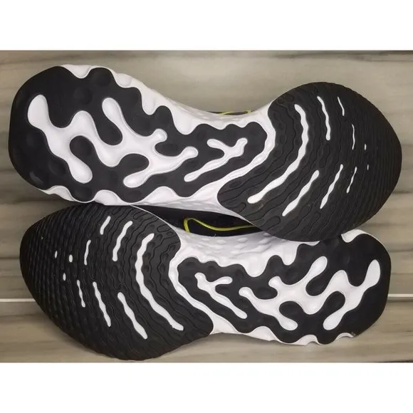 $160 Nike React Infinity Run Flyknit Men's Sizes NEW With BOX (no box top) !!!!