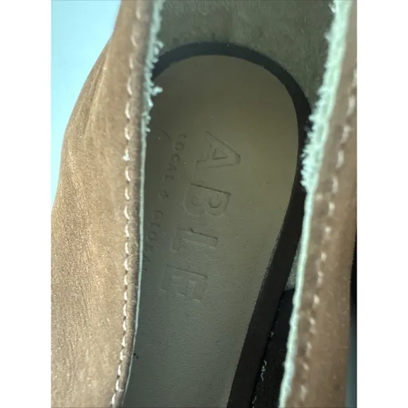 ABLE Lizbeth pointed Toe SZ 8M Brown leather closet, staple quiet luxury