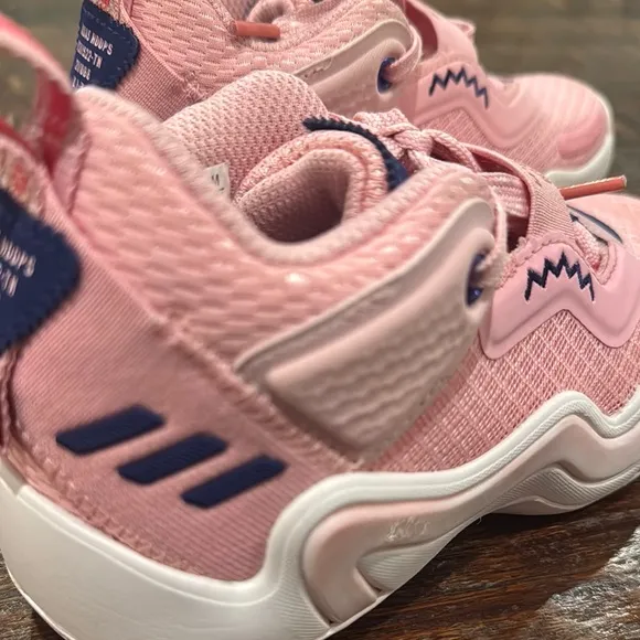 Adidas D.O.N unisex, Kids Pink basketball, Athletic Shoes