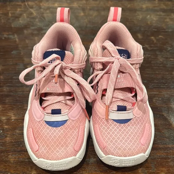 Adidas D.O.N unisex, Kids Pink basketball, Athletic Shoes