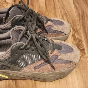 Adidas Kids Shoes in Gray and Brown