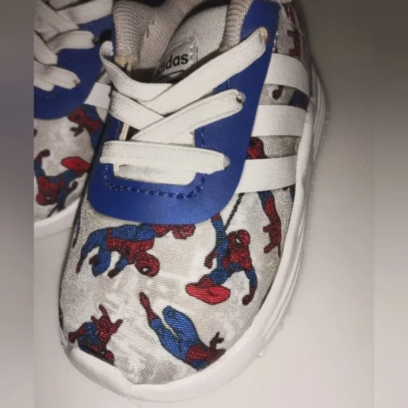 Adidas Kids Spider-Man Lite Racer 2.0 size 4K