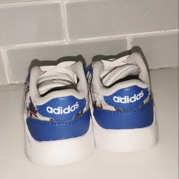 Adidas Kids Spider-Man Lite Racer 2.0 size 4K