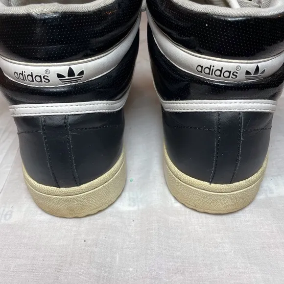Adidas Men's Black Top Ten Sneakers