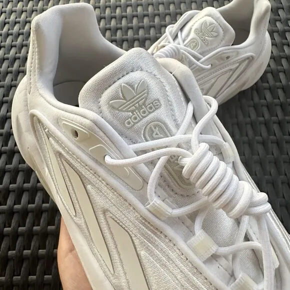 Adidas Ozelia Women's Athletic Shoes Triple White H04269 Size 9