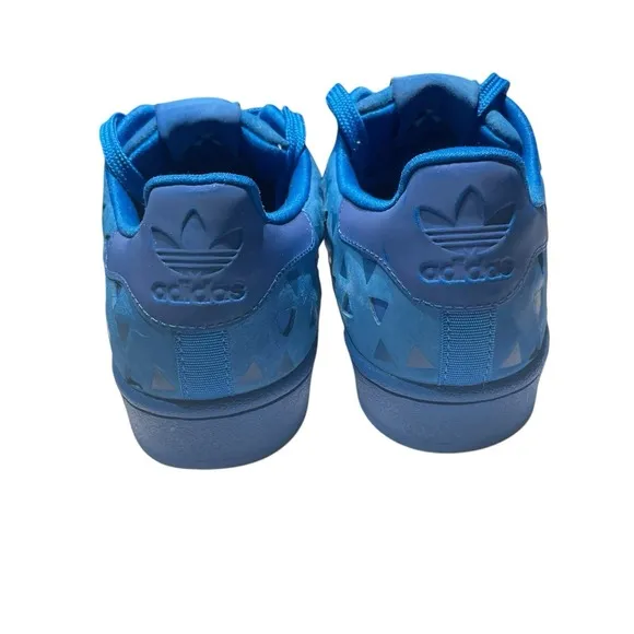 Adidas shell toes RARE SHOES! Men's blue suede with triangle designs Size 5