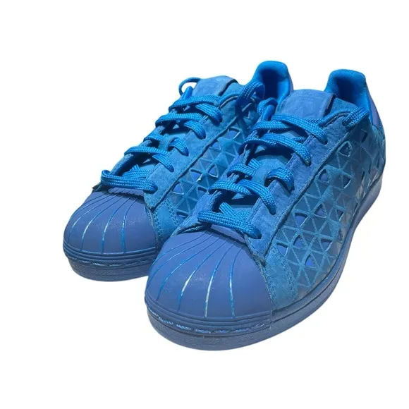 Adidas shell toes RARE SHOES! Men's blue suede with triangle designs Size 5