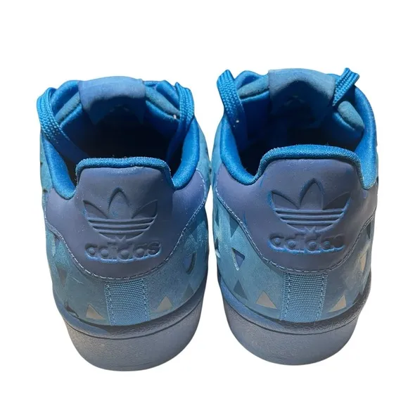 Adidas shell toes RARE SHOES! Men's blue suede with triangle designs Size 5