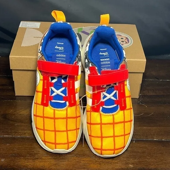 ADIDAS X DISNEY RACER TR21 TOY STORY WOODY SHOES