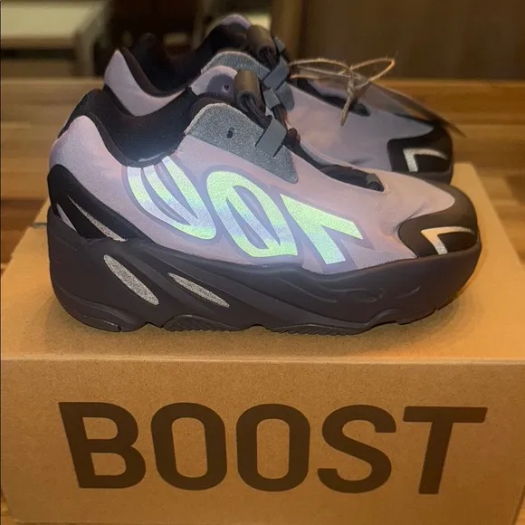 Adidas YZY 700 MNVN Infants Shoes - Grey
