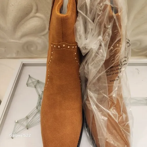 Aerosoles &quot;Lazu&quot; Tan Suede/Leather Boots. NIB. Size 12. Host pick.
