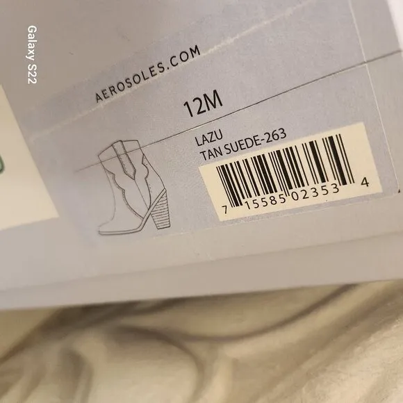 Aerosoles &quot;Lazu&quot; Tan Suede/Leather Boots. NIB. Size 12. Host pick.