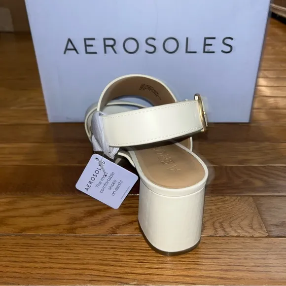 AEROSOLES Camera Platform Sandals Eggshell White Leather Women’s Size 10