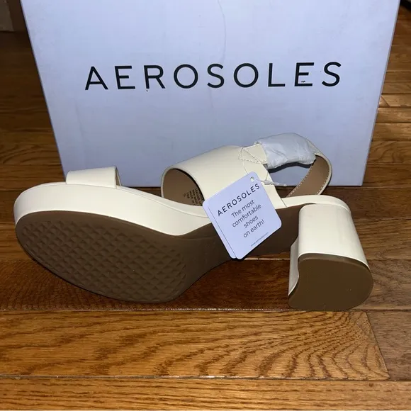 AEROSOLES Camera Platform Sandals Eggshell White Leather Women’s Size 10