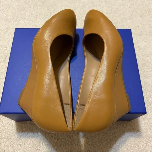 AEROSOLES Women's Iris Slip on Wedge Pump in Light Tan Leather Size 6.5