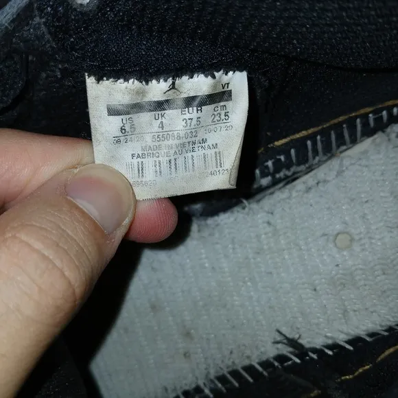Air Jordan 1 Retro High OG Nike Shoes Black Metallic Gold Shiny Women 6.5 -SH2