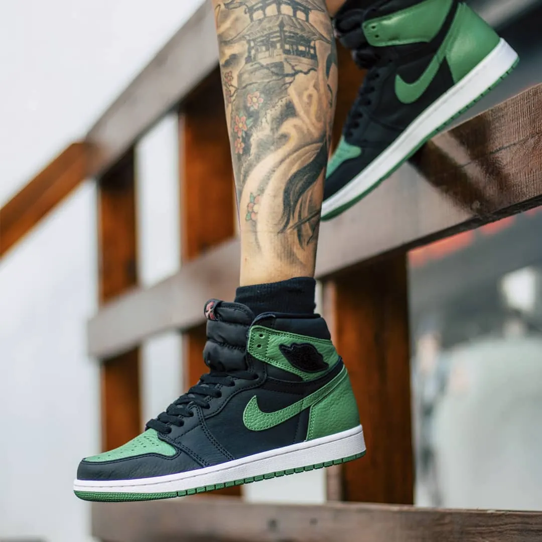 Air Jordan 1 Retro High OG Pine Green Black