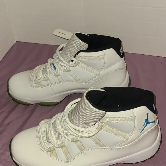 Air Jordan 11 Retro Columbia Men’s size 10, Trainers Sneakers 2014