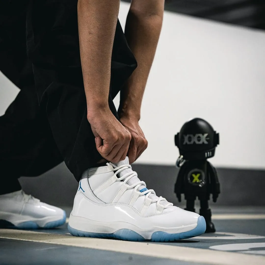 Air Jordan 11 Retro Legend Blue (2024)