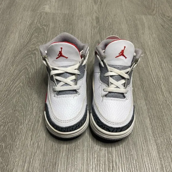 Air Jordan 3 Retro Fire Red TD Shoe Size 9c Red DM0968-160 Preowned