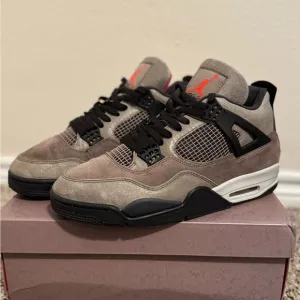 Air Jordan 4 Retro Sneakers Taupe Haze