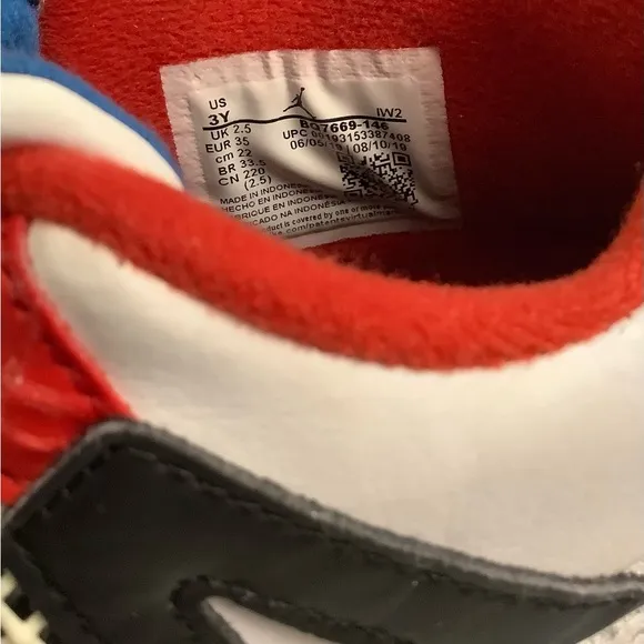 Air Jordan 4 What The Kids Size 3y