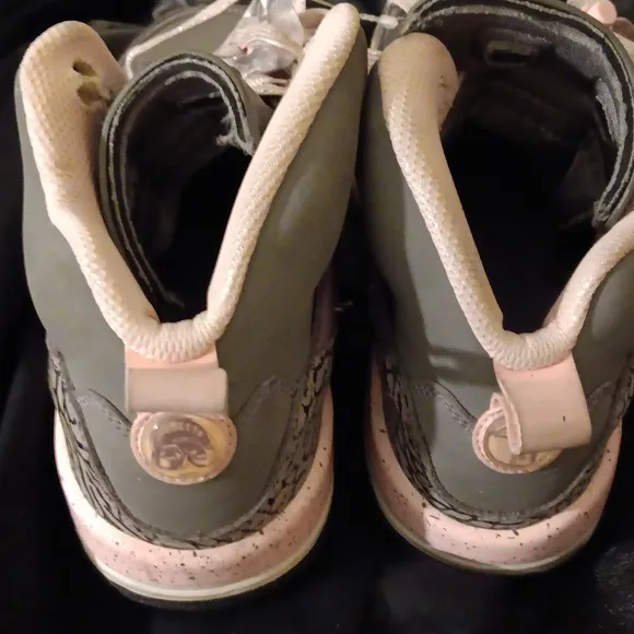 Air JORDAN Spizike Gray PINK  Sneakers Basketball Shoes Size 6.5 Y Big KIDS