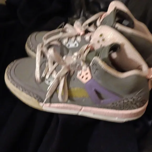 Air JORDAN Spizike Gray PINK  Sneakers Basketball Shoes Size 6.5 Y Big KIDS
