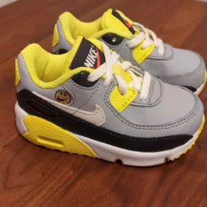 Air Max 90 Leather 'Go The Extra Smile'Toddler sneaker/ shoes NEW C6