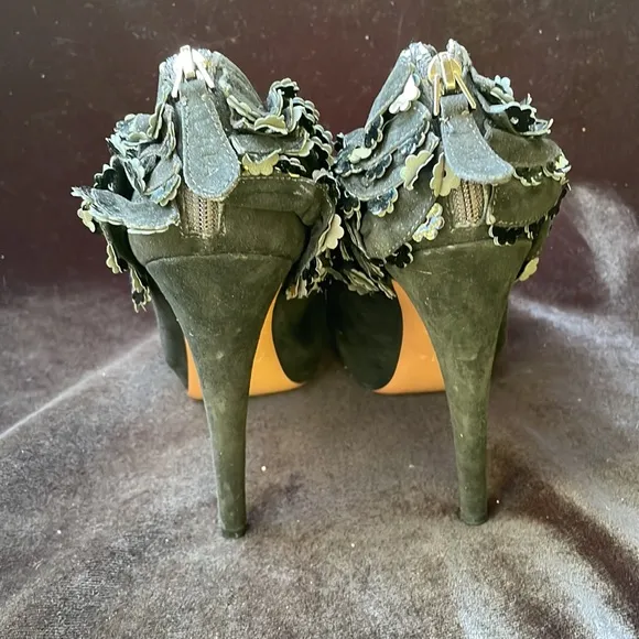 ALAIA PARIS LUXURY BLACK SUEDE FLORAL EMBELLISHED HIGH HEEL PUMPS/SHOES -9 -👠🔥