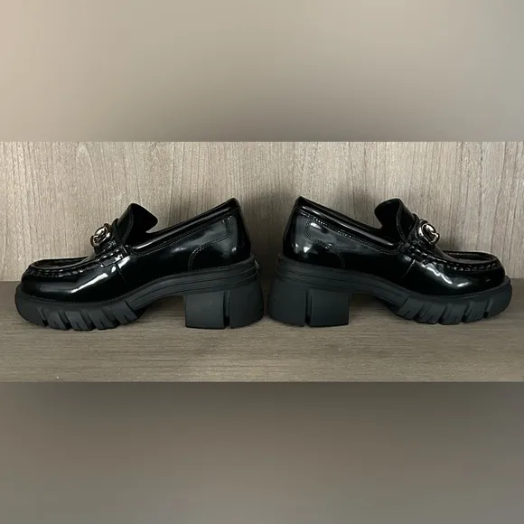 Aldo Black Patent Chunky Platform Loafers with Gold Chain and Lug Sole -8.5M