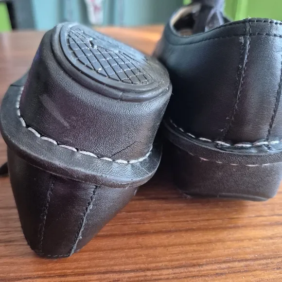 Alegria Black Leather Oxfords 39