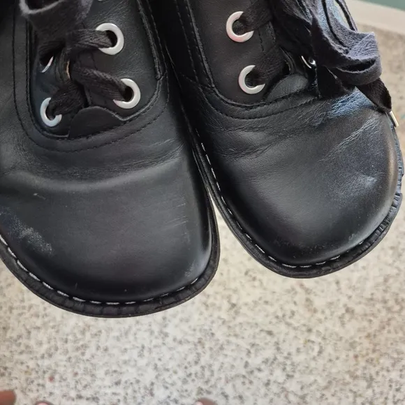 Alegria Black Leather Oxfords 39