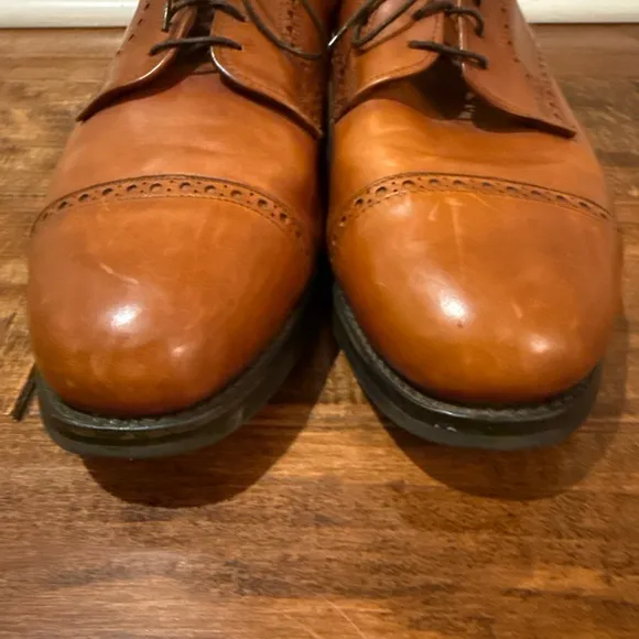 Allen Edmonds Benton cap toe oxford shoes size 10.5 D