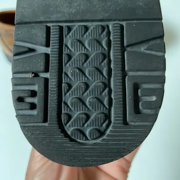 Allen Edmonds men’s shoes