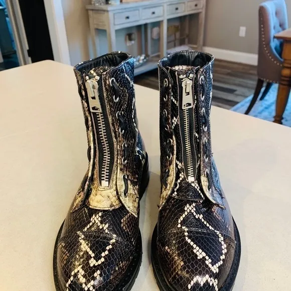 𝅺allsaints Snakeskin Boots Size 36 - BRAND NEW!