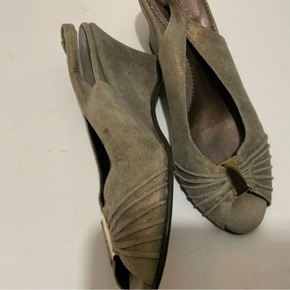 Amalfi by Rangoni gray  suede Open Toe Low Wedge Shoes Sandals Size 7.5 Italy