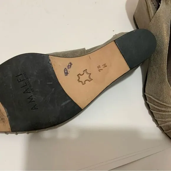 Amalfi by Rangoni gray  suede Open Toe Low Wedge Shoes Sandals Size 7.5 Italy