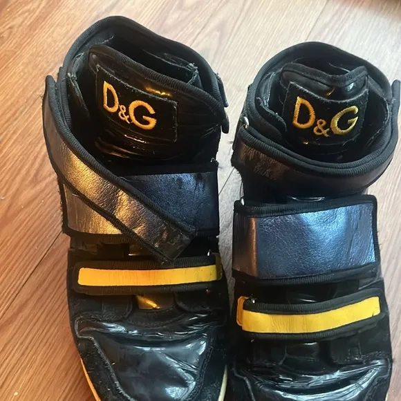&quot;Dolce &amp; Gabbana Black and Yellow Shoes: Stylish Find on Poshmark&quot;