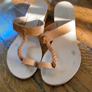 Ancient Greek wood wedge leather sandals size 5.5