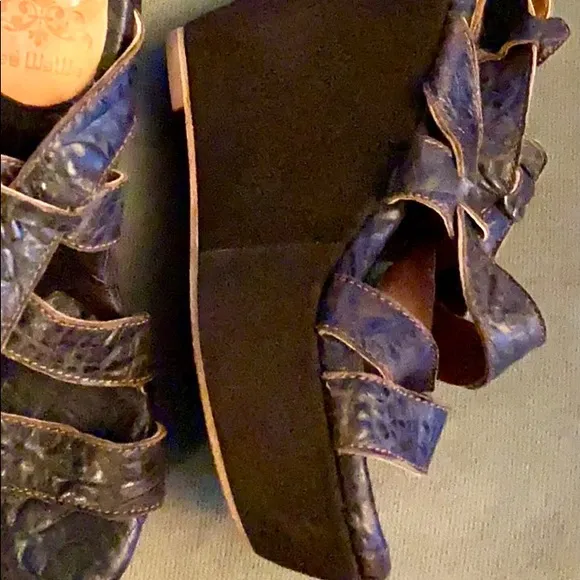 Anthropologie Gee WaWa Leather Platform Suede Wedge Shoes Sandals Women's Size 7